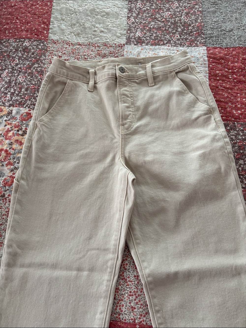 OLD NAVY SKI-HI STRAIGHT CARPENTER STYLE PANTS in Ecru Size 6